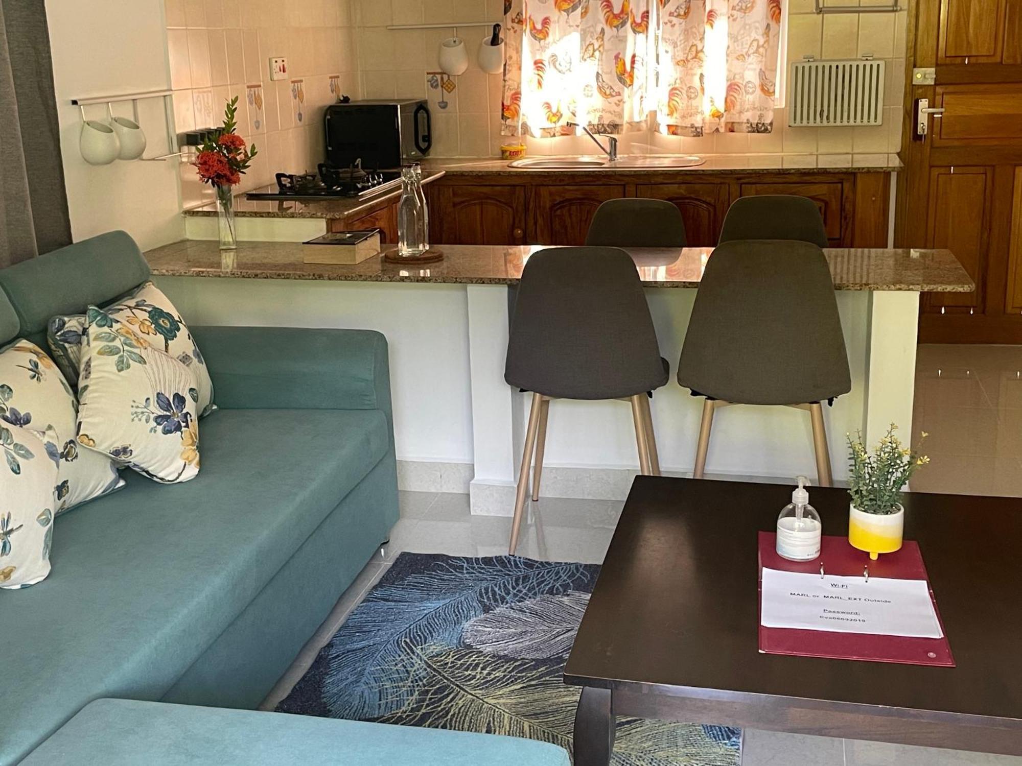 Marl Self Catering Villa Pointe La Rue ภายนอก รูปภาพ